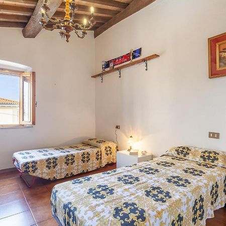 Awesome Home In Montefoscoli With Wifi ภายนอก รูปภาพ