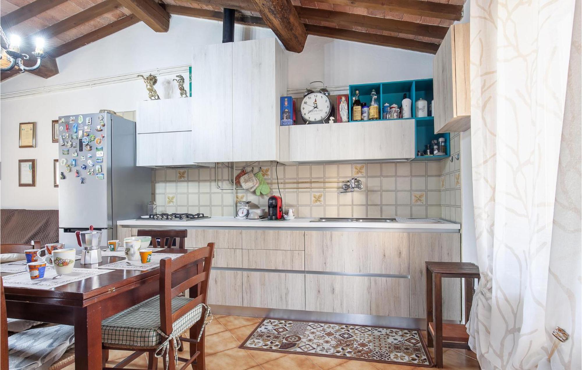 Awesome Home In Montefoscoli With Wifi ภายนอก รูปภาพ