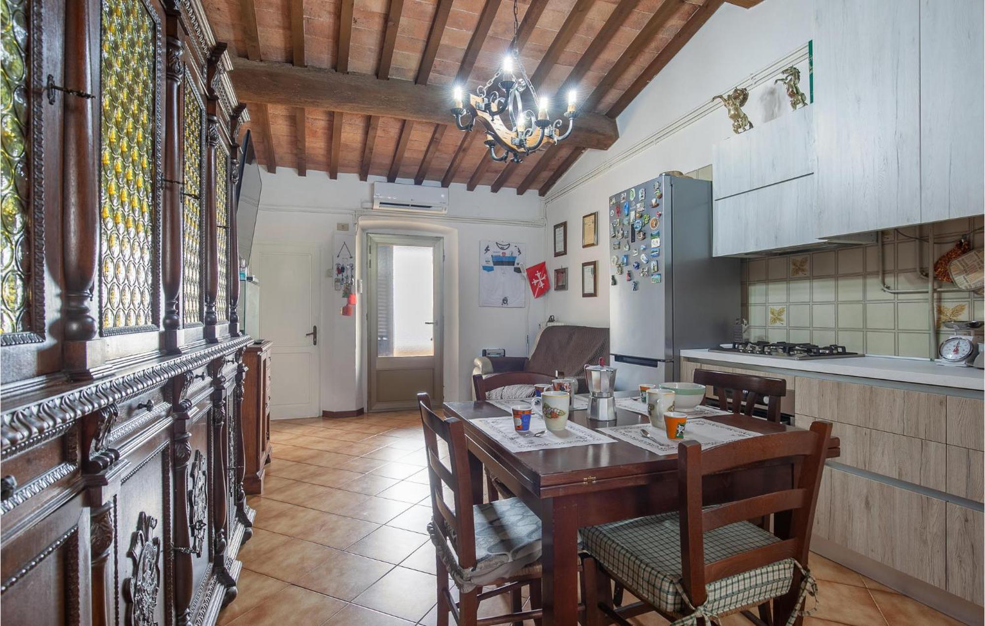 Awesome Home In Montefoscoli With Wifi ภายนอก รูปภาพ